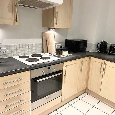 2 Bedroom City Center Apartment Manchester Buitenkant foto