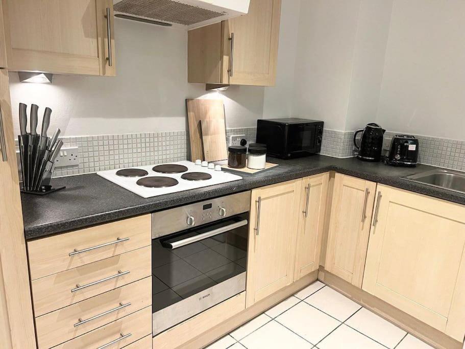 2 Bedroom City Center Apartment Manchester Buitenkant foto